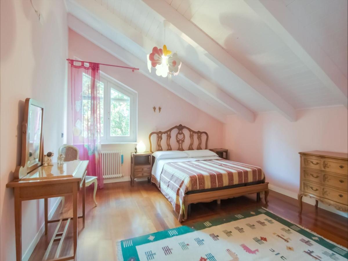 Belvilla By Oyo Villa Montegiove Фано Екстер'єр фото